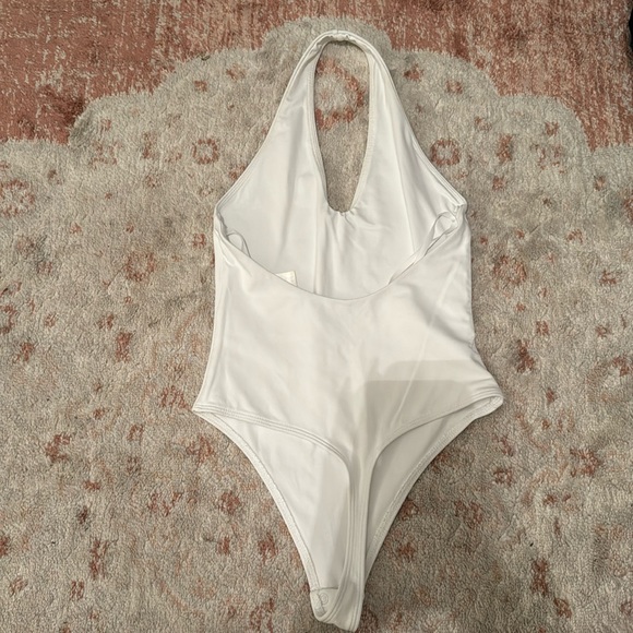 Aritzia Babaton contour white halter bodysuit - Picture 2 of 3